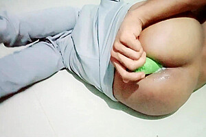 Indian femboy gapping his hole vegetable...