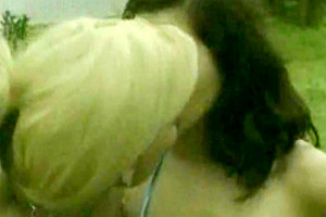 Crouching Tranny Catches A Pussy thumbnail